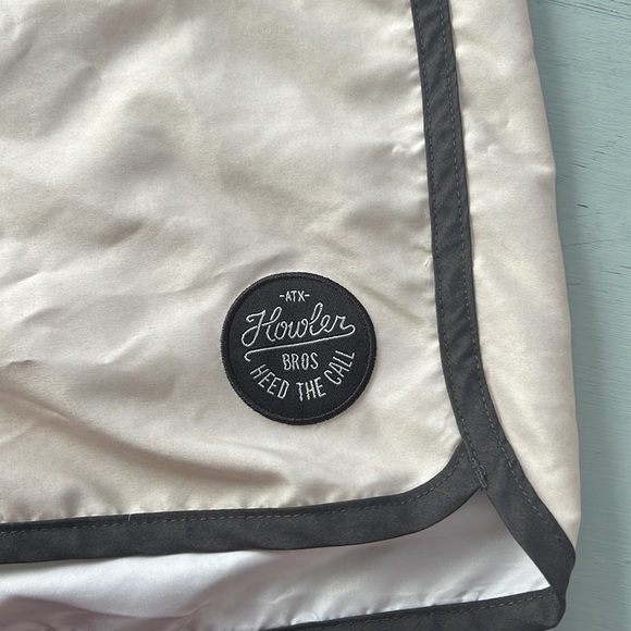 HOWLER BROS SHORTS - Picture 2 of 4